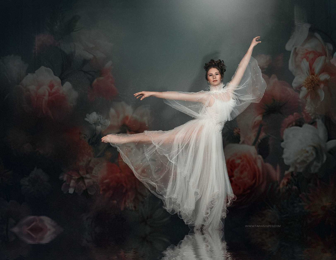 En Pointe Elegance Dress