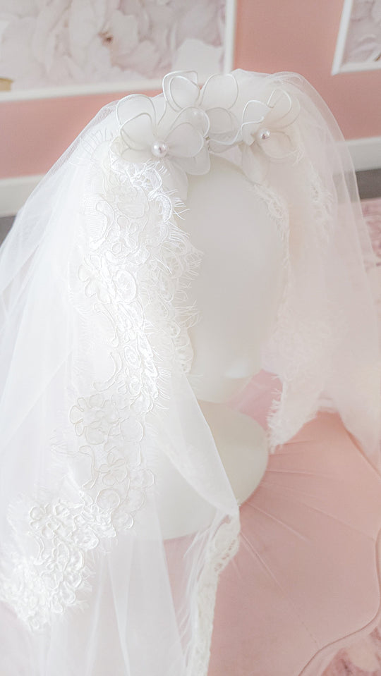 Lace Cascade Veil